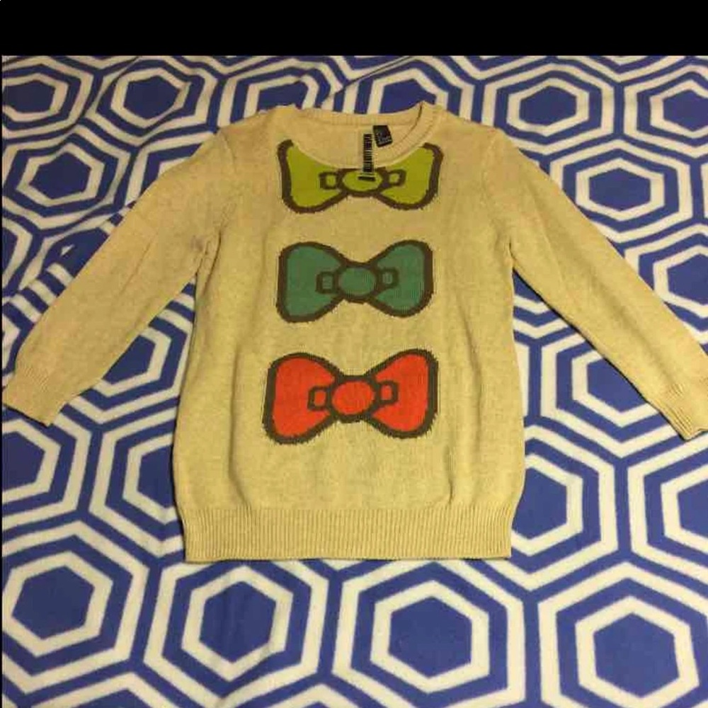 🔶 5/$25 🔶 Hello kitty Sweater